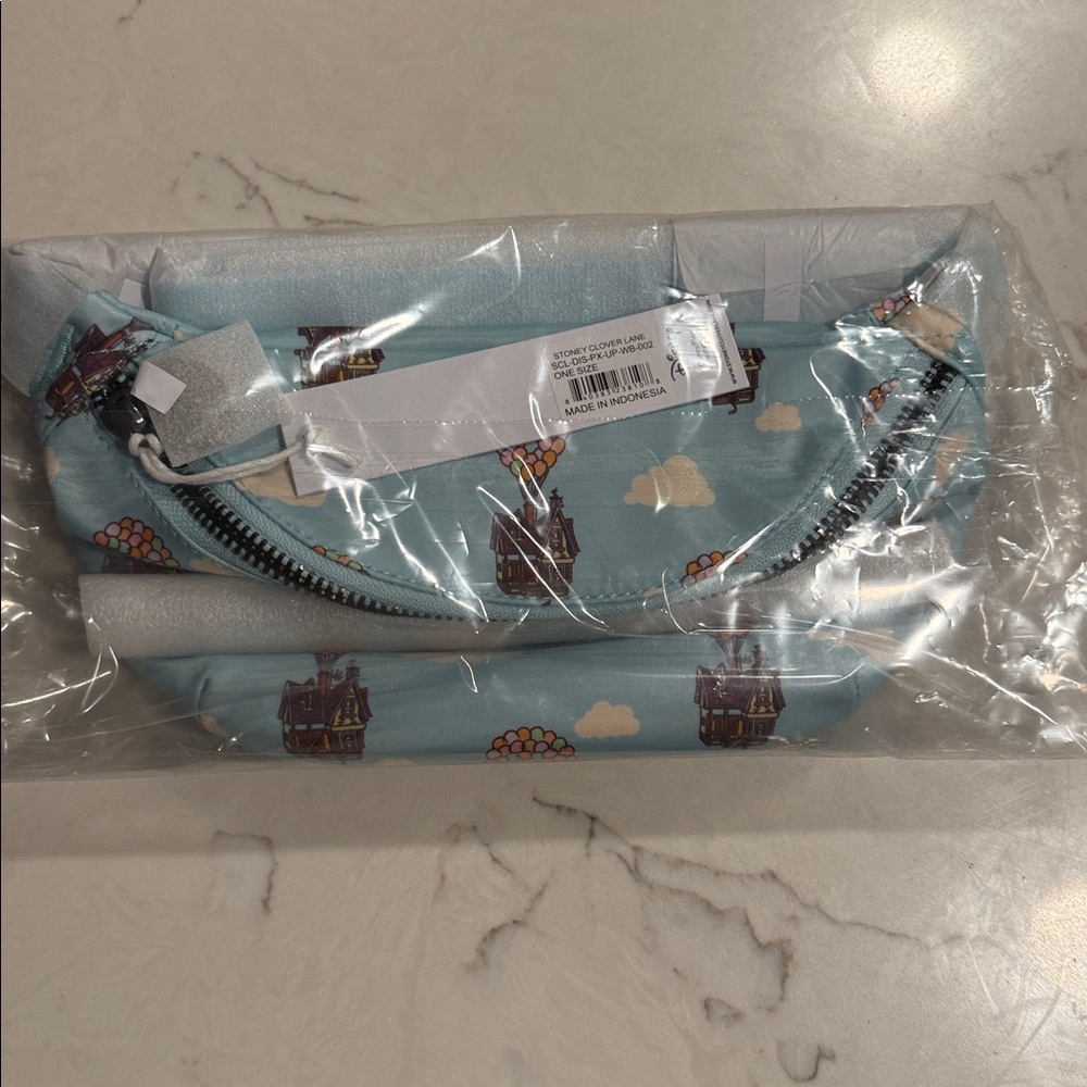 Stoney Clover Lane Disney Pixar “UP “ House Balloon belt bag NWT